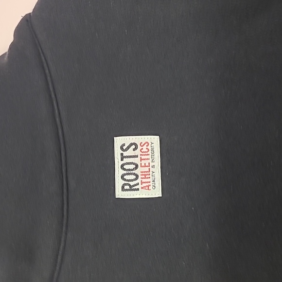 Sweatshirt - Picture 8 of 8